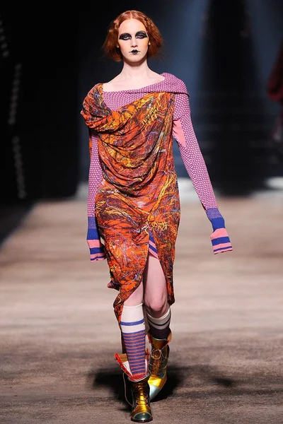 Look 8
